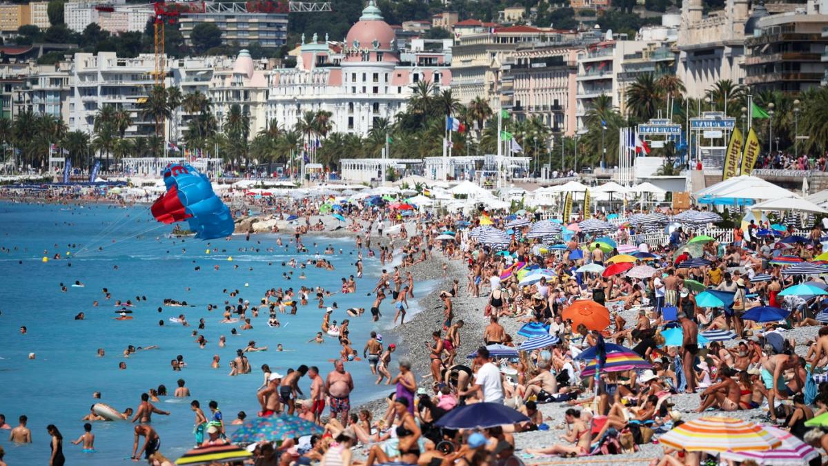 11 țări europene cer restricționarea vizelor pentru turiștii ruși, în contextul războiului din Ucraina