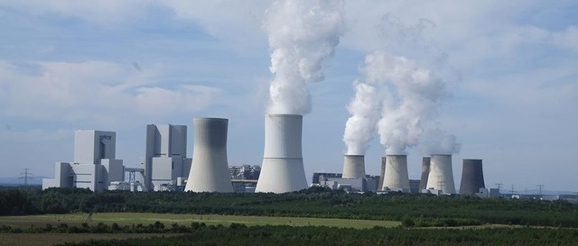 Administrația Trump acordă împrumuturi de 17,5 miliarde de dolari pentru 10 reactoare nucleare