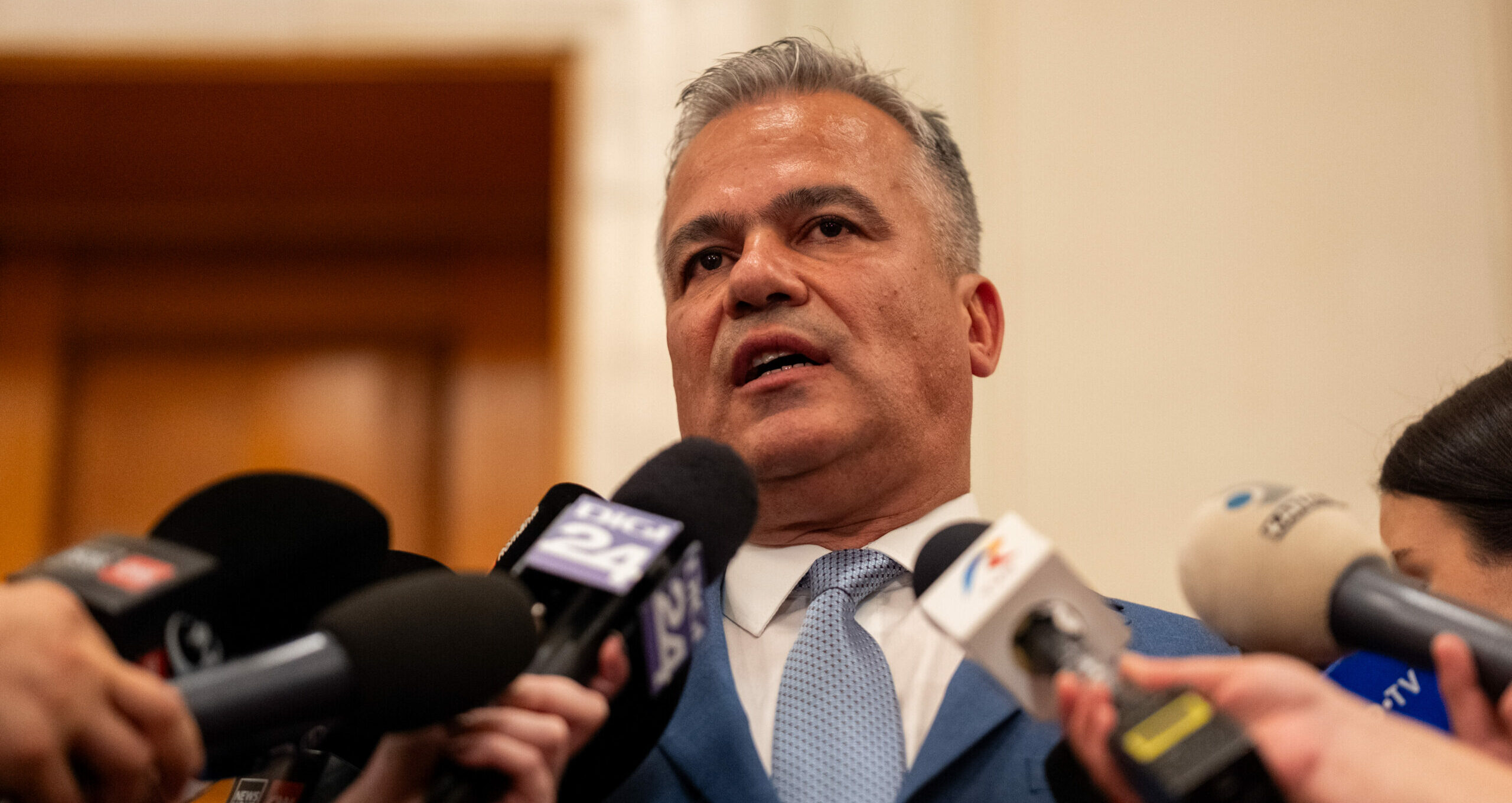 Adrian Veștea, după eșecul Cabinetului în Parlament: România intră într-o perioadă de nesiguranță și neliniște