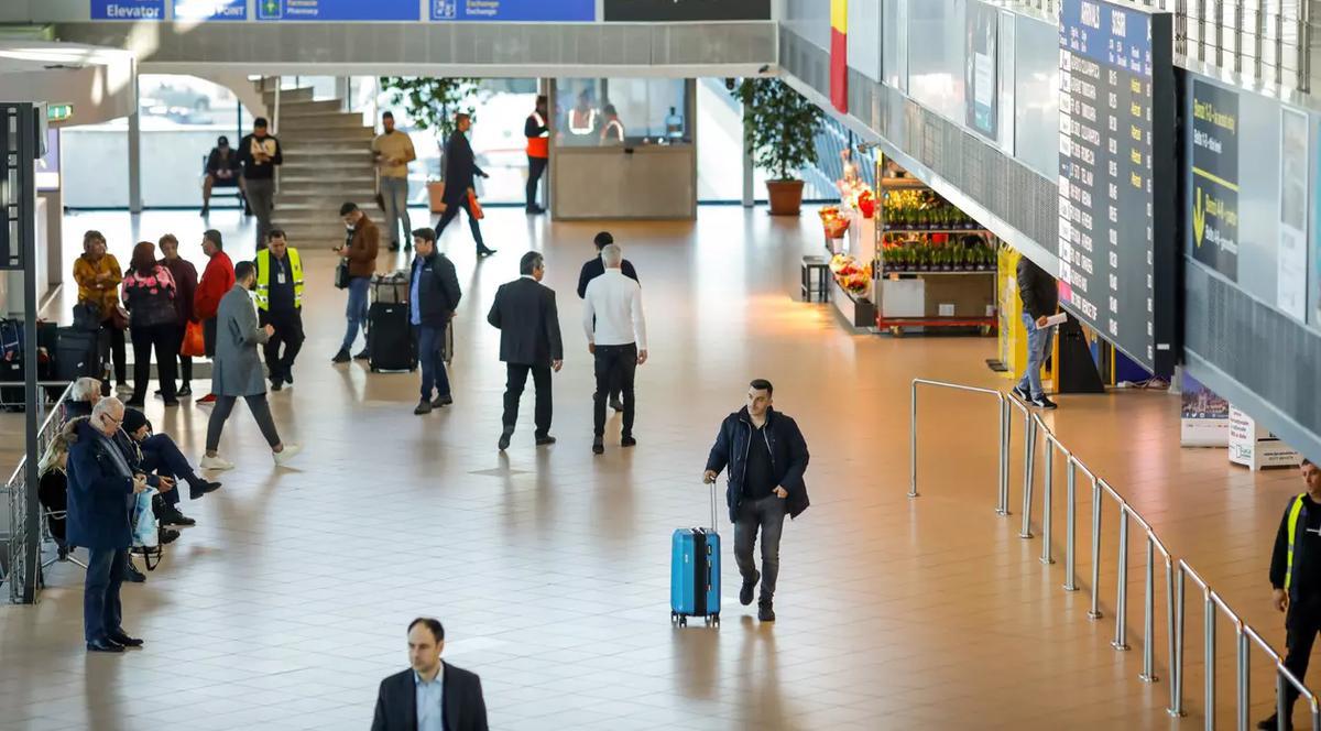 Aeroportul Otopeni introduce sistem de afișare a timpului de așteptare la bagaje și coordonare a zborurilor pentru reducerea aglomerației