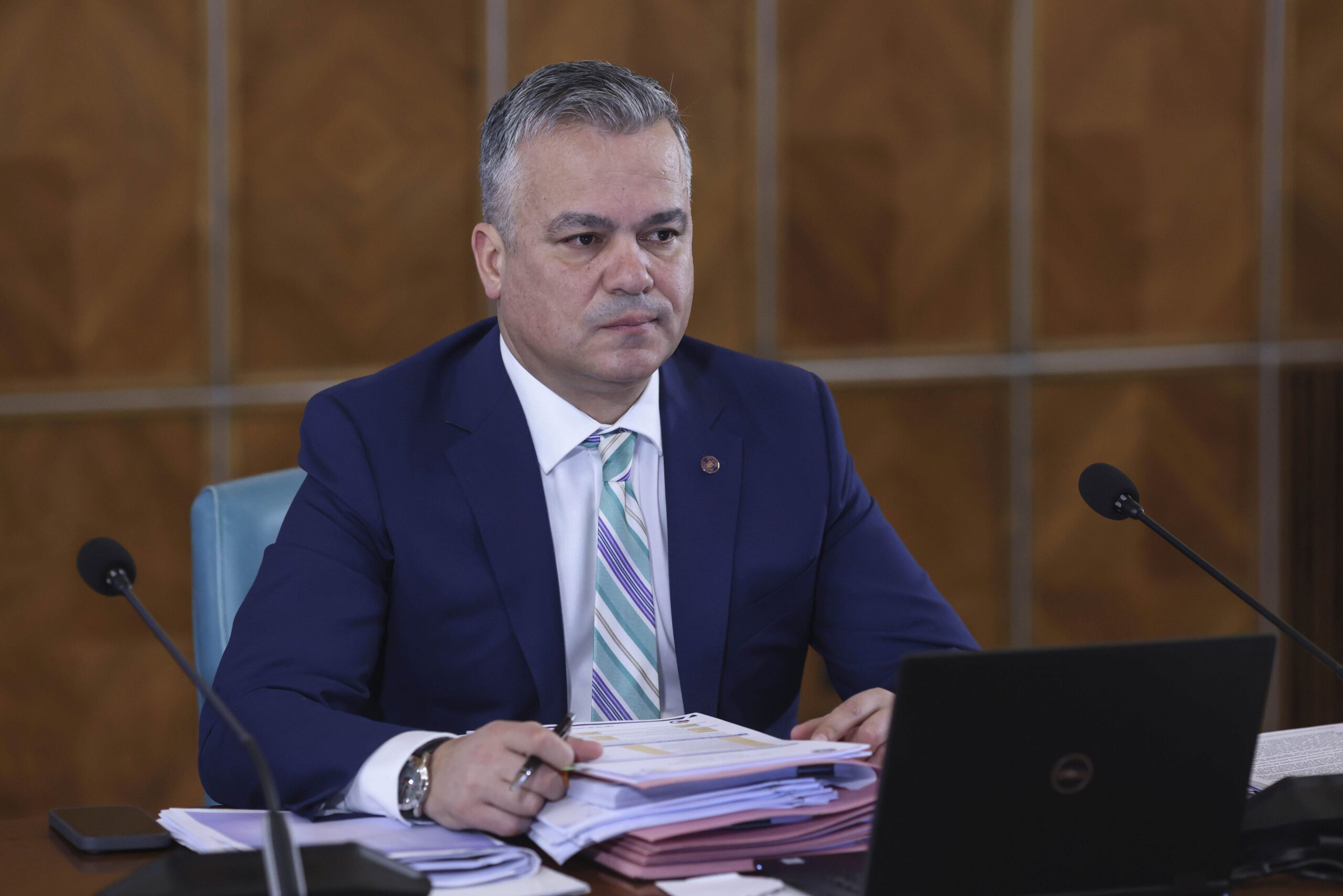 Afacerile controversate ale lui Adrian Veștea: trenulețul din Râșnov și Dino Parc, sub semnul întrebării