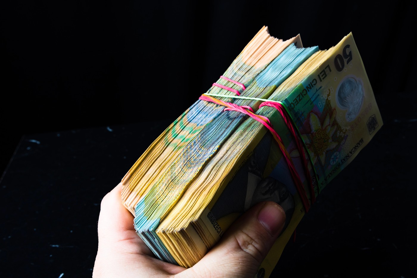 ANAF intensifică verificările averilor nejustificate: impozit de până la 70% pentru diferențele neexplicate
