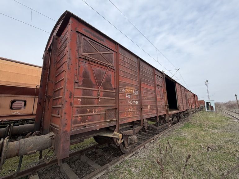 ANAF vinde online active de miliarde de lei ale CFR Marfă: 13.000 de vagoane și 600 de locomotive