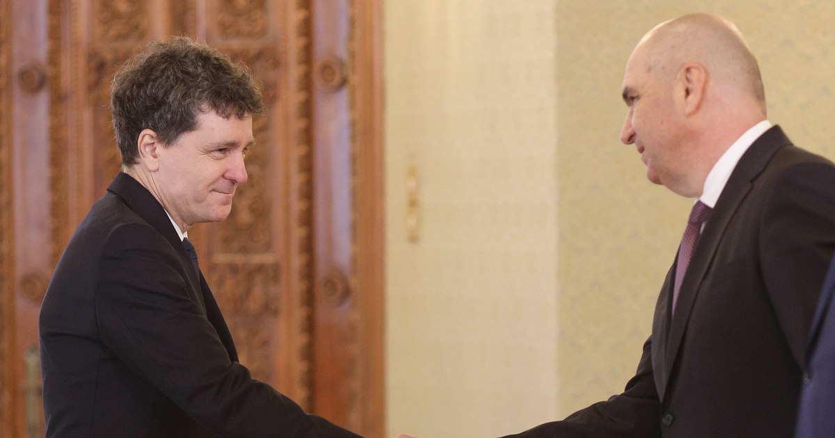 Analist: Desemnarea lui Adrian Veștea ca premier poate provoca o ruptură în PNL