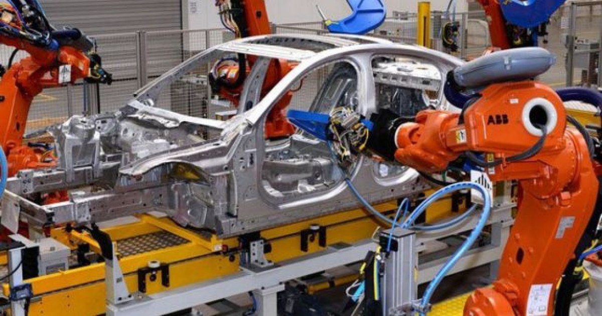 Analist: Industria auto din România, sub presiunea electrificării și a concurenței chineze; cota Dacia a scăzut la 18%