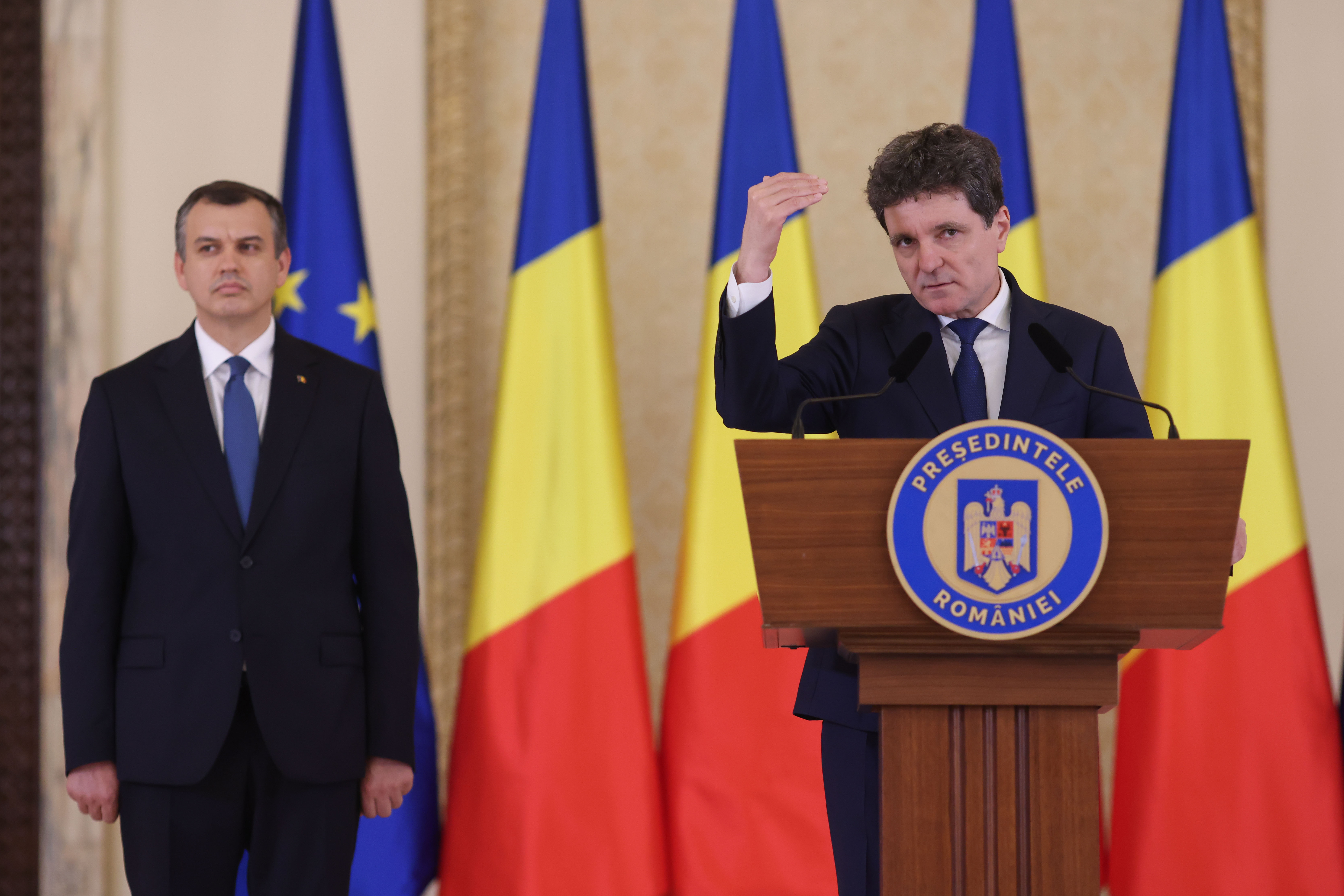 Analiză: Nicușor Dan, „președinte jucător” care nu cedează presiunilor, spune politologul Cristian Pîrvulescu