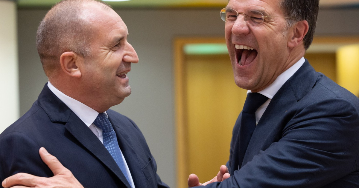 Analiză: Premierul Radev a făcut „spectacol” cu anunțul încetării livrărilor de arme către Ucraina, comerțul continuă