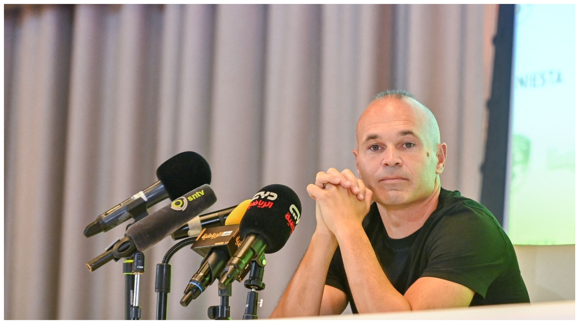Andres Iniesta a semnat primul contract de antrenor principal, la Gulf United FC