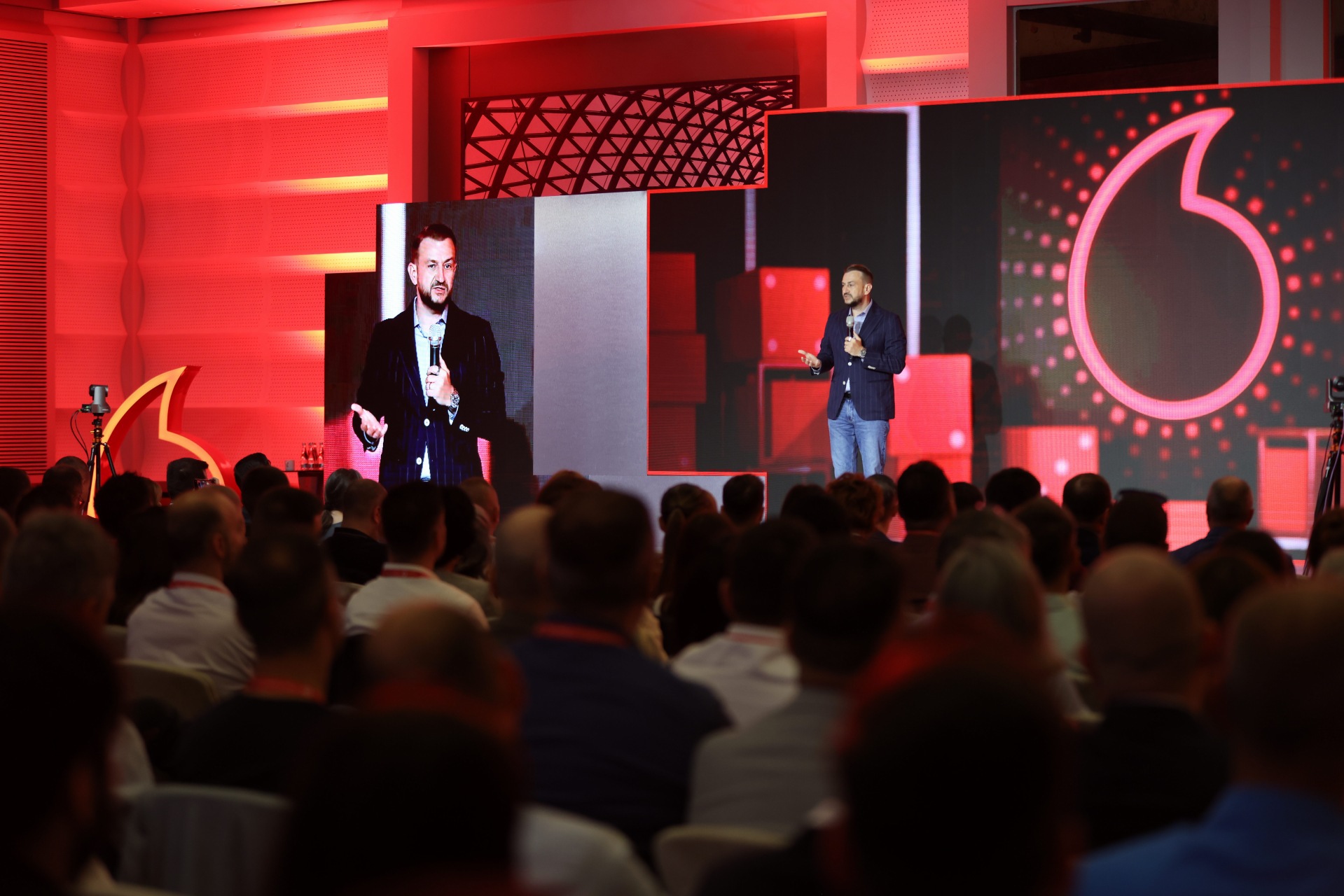 Antreprenorii români caută soluții concrete de digitalizare și AI, arată bootcampul Vodafone Business