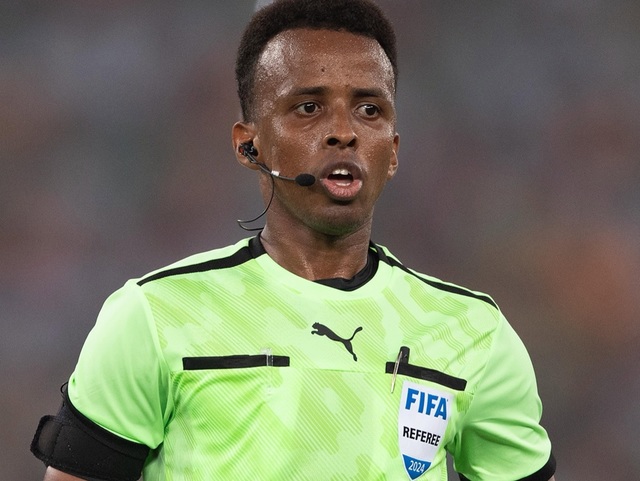 Arbitrul somalez Omar Artan, refuzat la intrarea în SUA pentru Cupa Mondială 2026, va fi plătit de FIFA