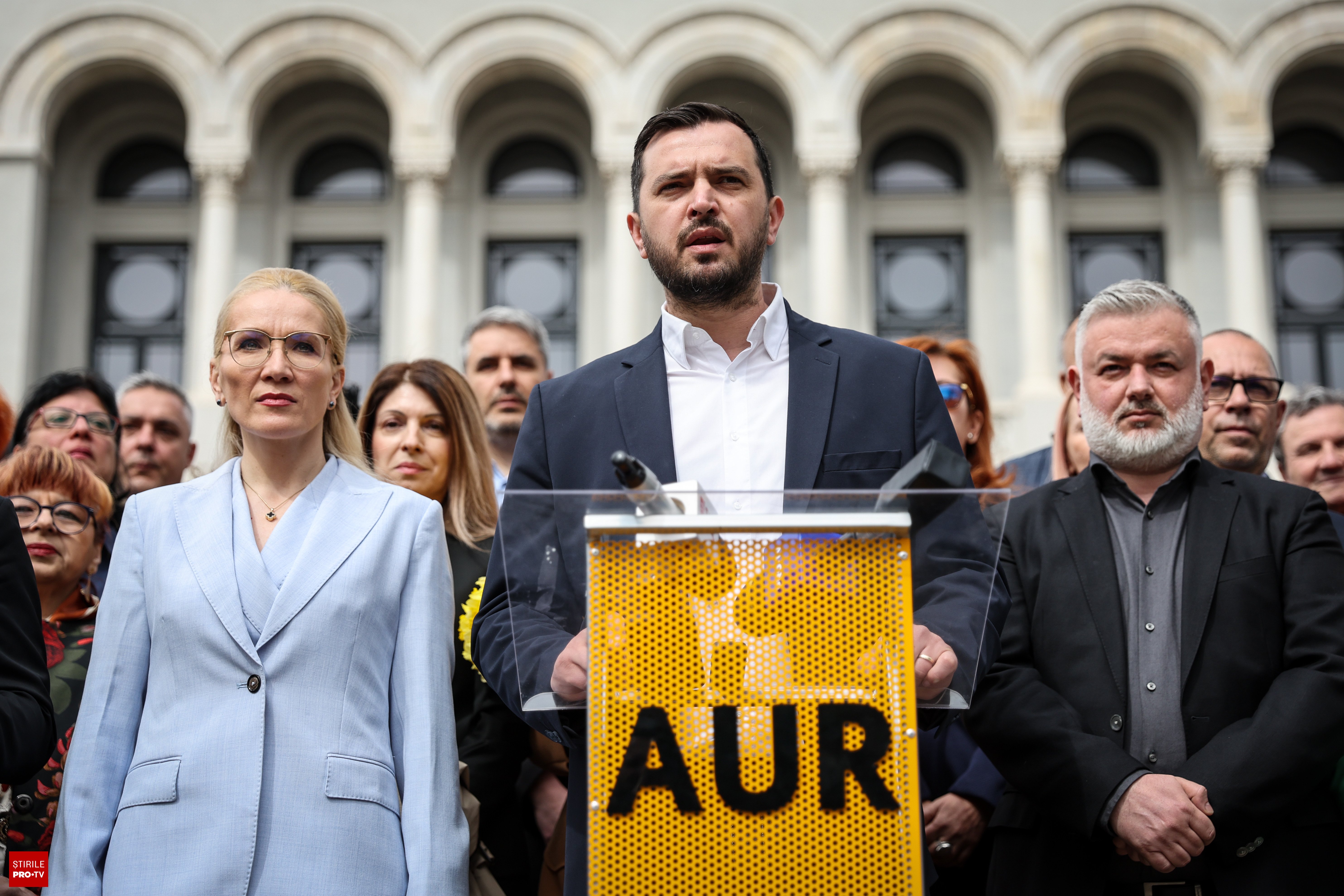 AUR acuză încălcarea Constituției după desemnarea lui Eugen Tomac ca premier de către Nicușor Dan