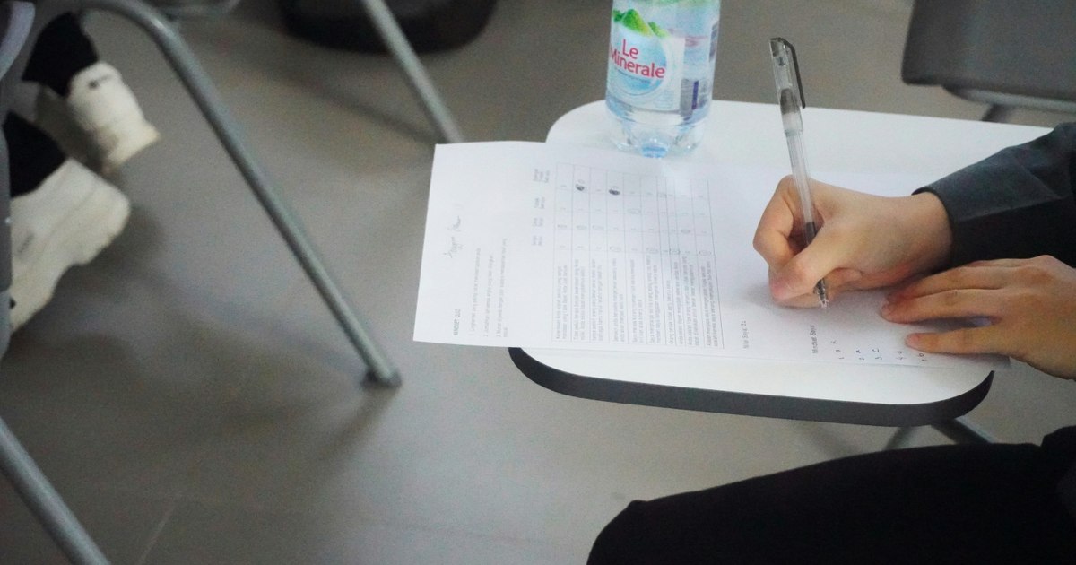 Bacalaureat 2026 începe pe 29 iunie cu proba la Limba Română, sub cod roșu de caniculă. Sfaturile psihologului Mihai Copăceanu