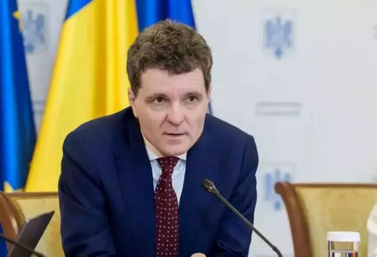 Bărbat care a folosit numele lui Nicușor Dan pentru bilete gratuite, trimis în judecată