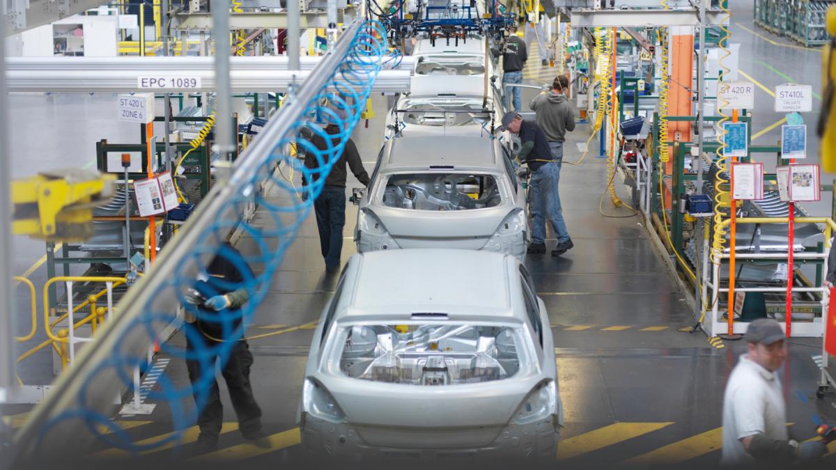 BMW anunță restructurări: până la 7.700 de angajați din Europa riscă să fie concediați