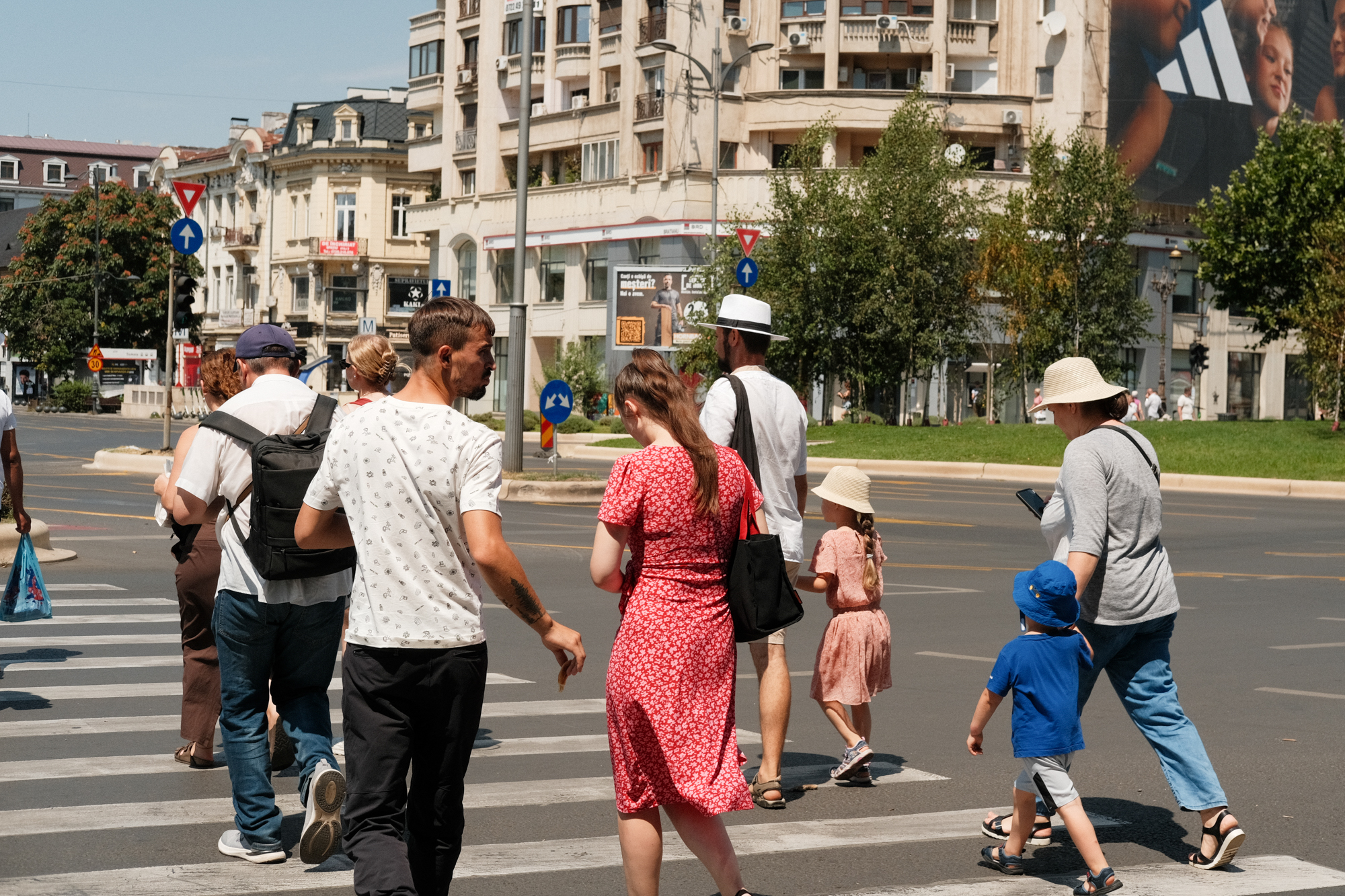 București, cod roșu de caniculă: 38-39 grade, aproape de recordul absolut al lunii iunie. Mâine, furtuni puternice