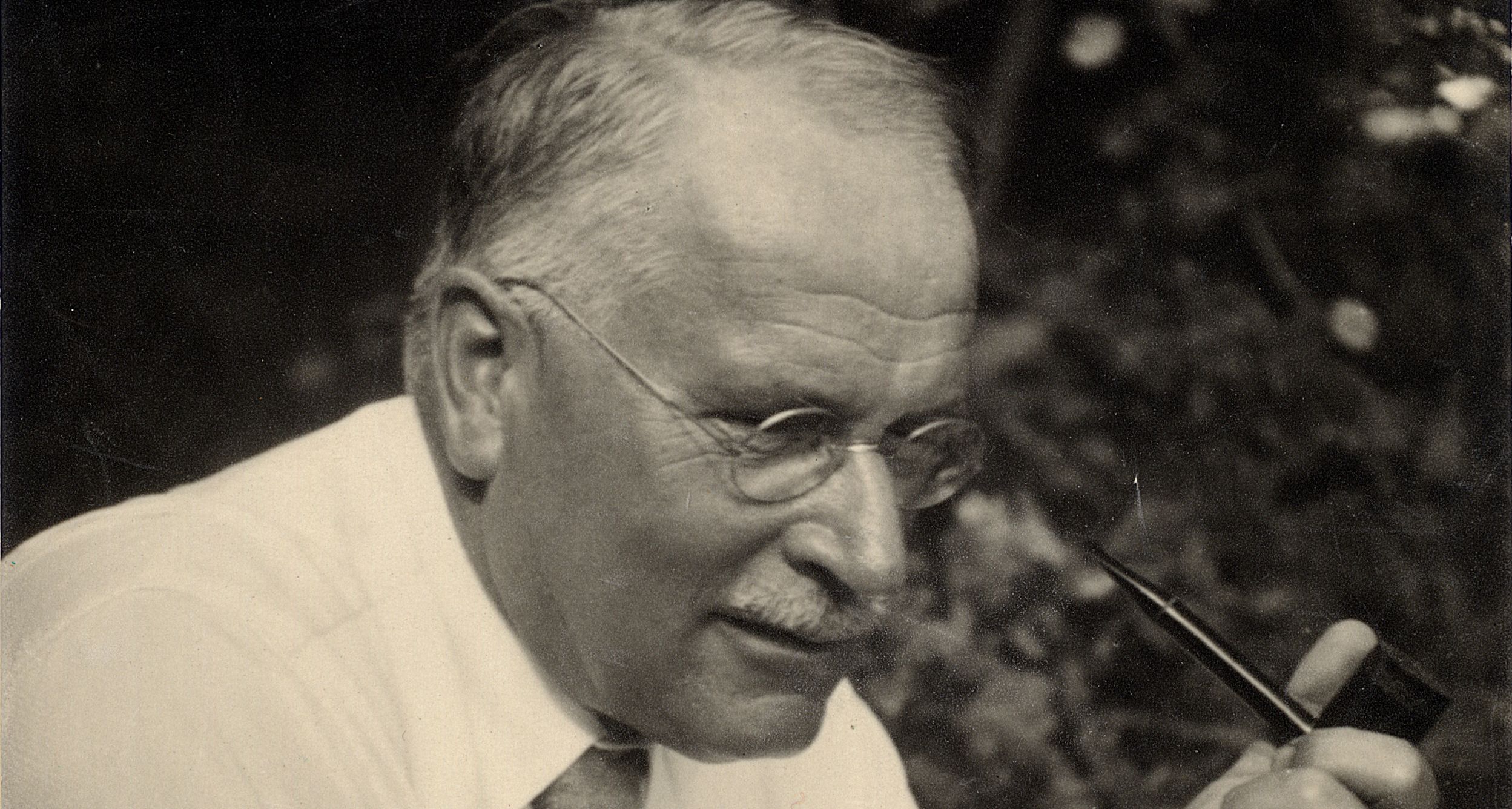 Carl Gustav Jung, părintele psihologiei analitice, s-a stins acum șase decenii