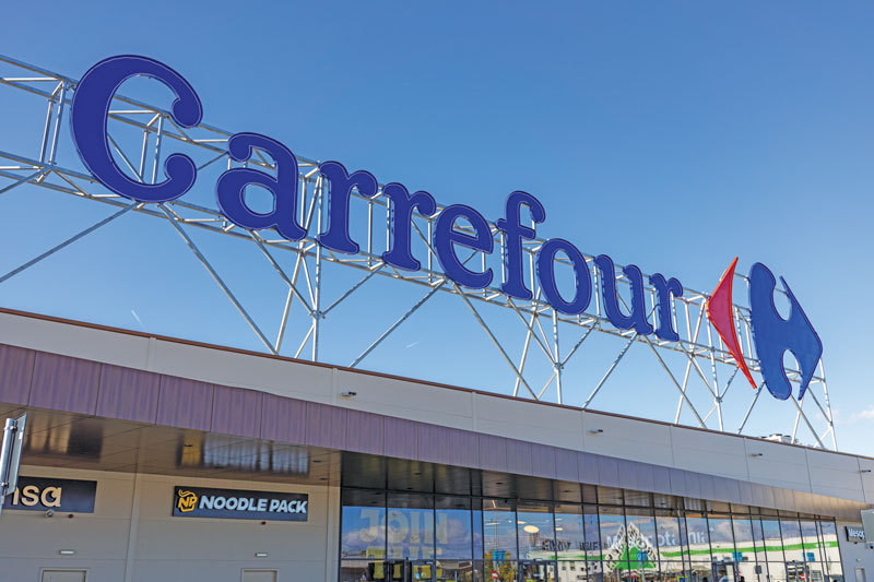 Carrefour Romania oprește importurile pentru legume și fructe de sezon, 96% dintre furnizori sunt români