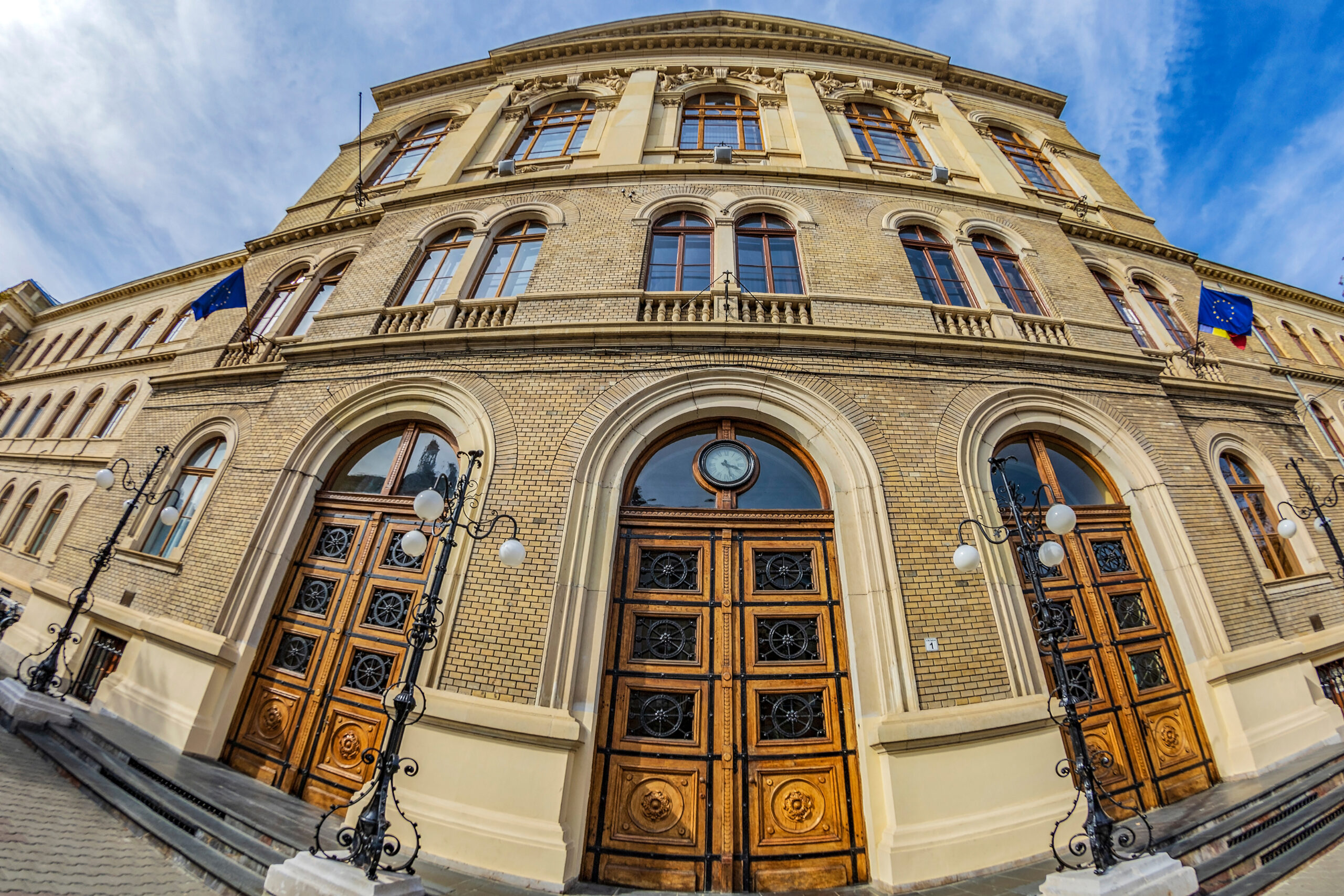 Cea mai vârstnică studentă din România a absolvit Facultatea de Teologie la 90 de ani