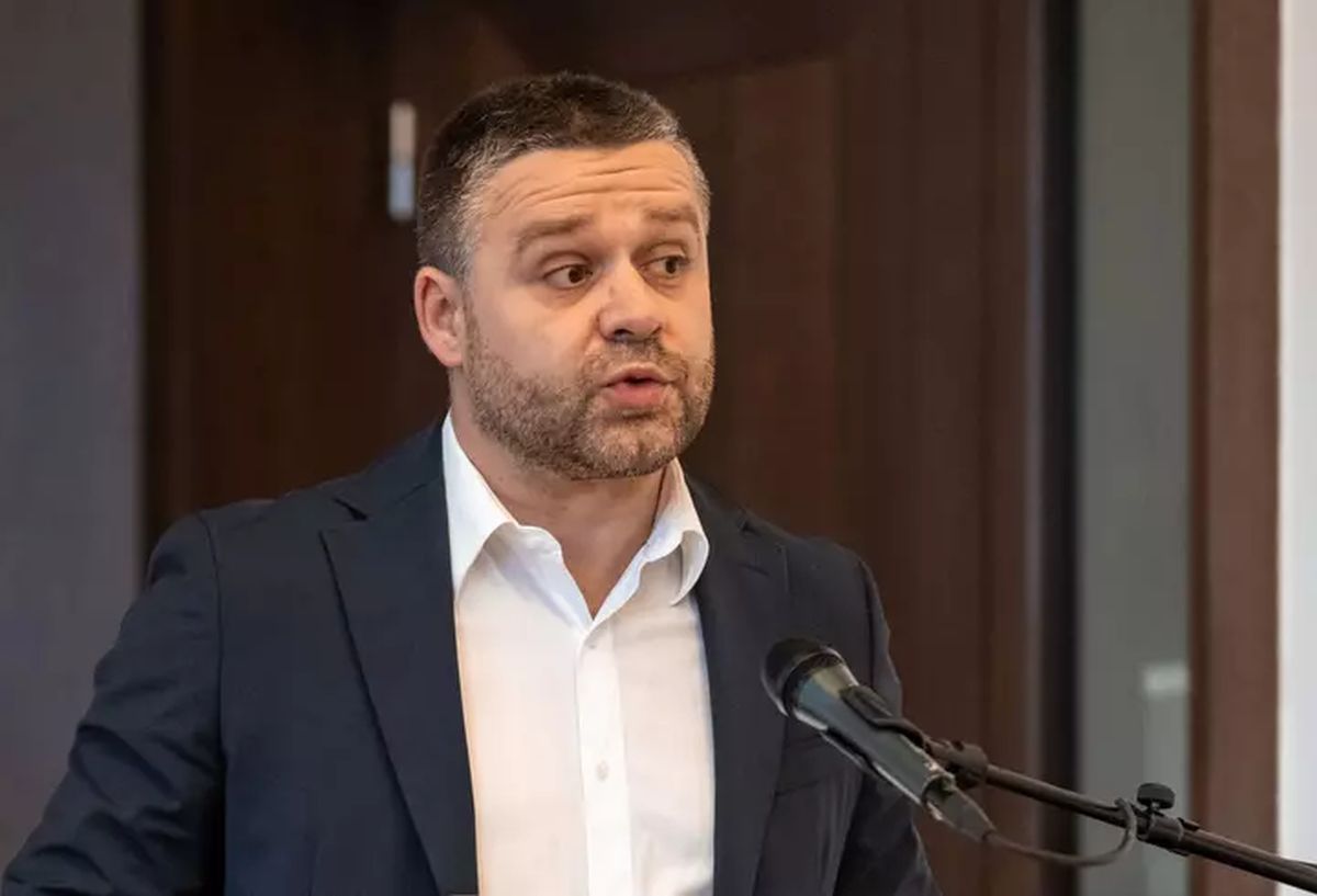 Ciprian Ciucu atacă PSD: „Ați lăsat țara fără guvern, dar când e vorba de soluții dispăreți ca măgarii în ceață”