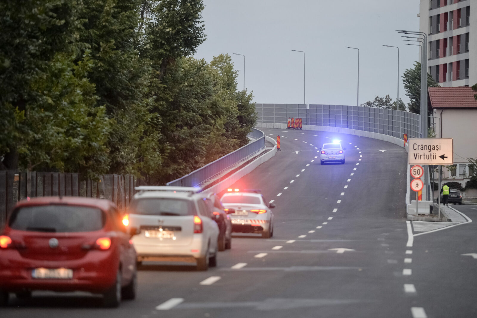 Circulație îngreunată pe DN 7 Râmnicu Vâlcea-Sibiu, la Boița, după un accident rutier