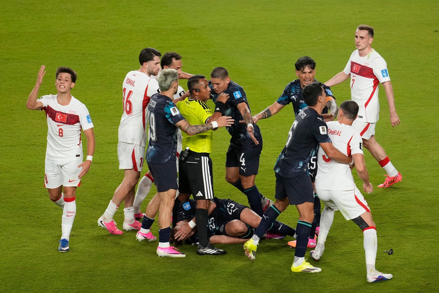 CM 2026: Turcia eliminată după 0-1 cu Paraguay. Arda Guler și Calhanoglu părăsesc Mondialul