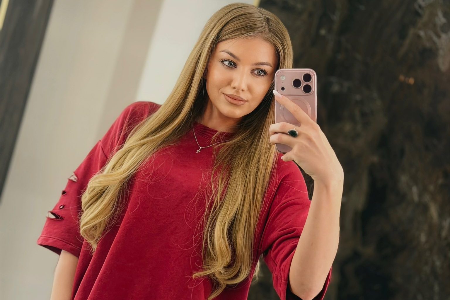 Codruța Filip, după divorțul de Valentin Sanfira: „Mi-am găsit refugiul în muncă”. Cu cine plănuiește să plece în vacanță