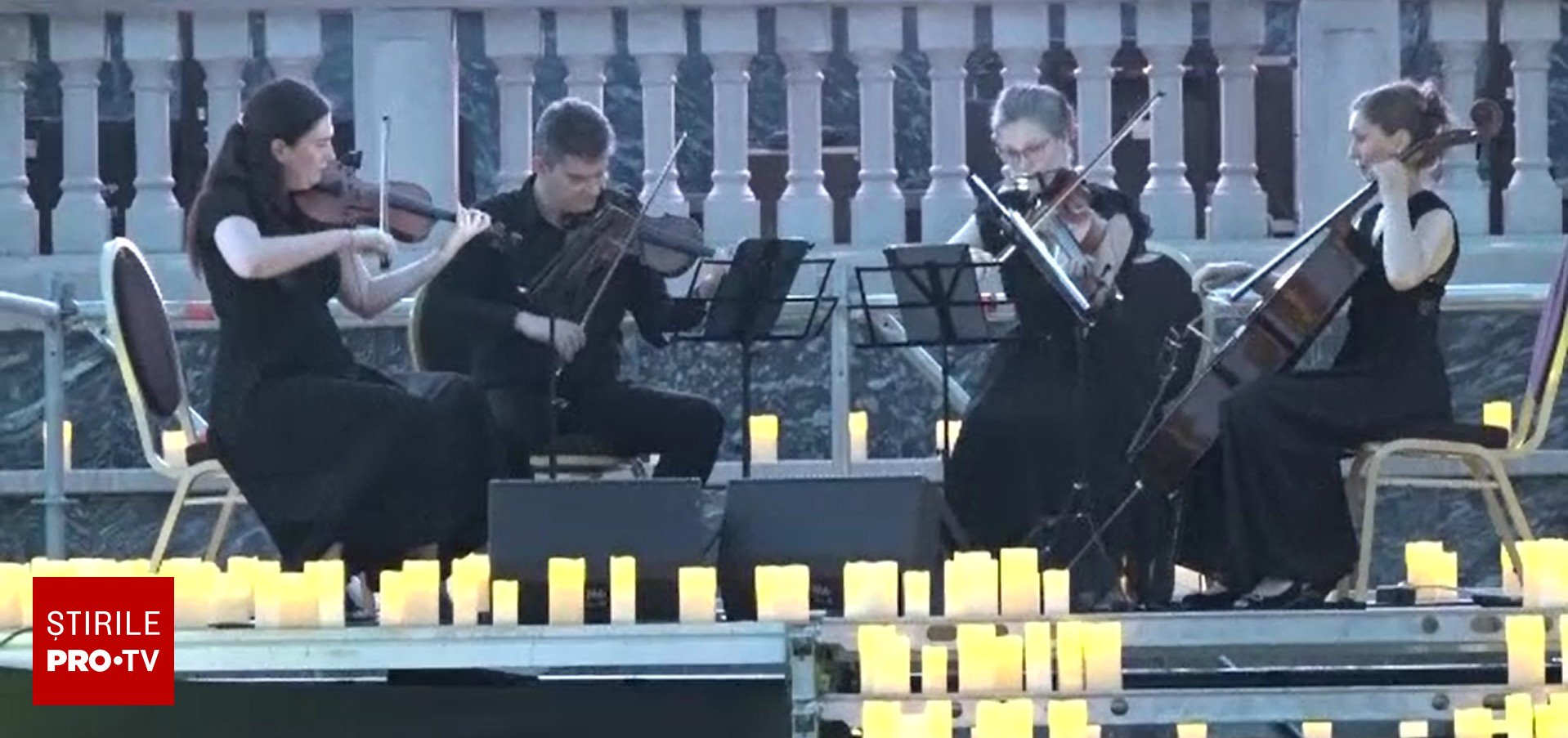 Concert cu muzică din filme celebre și 3.500 de lumânări electrice la Palatul Culturii din Iași