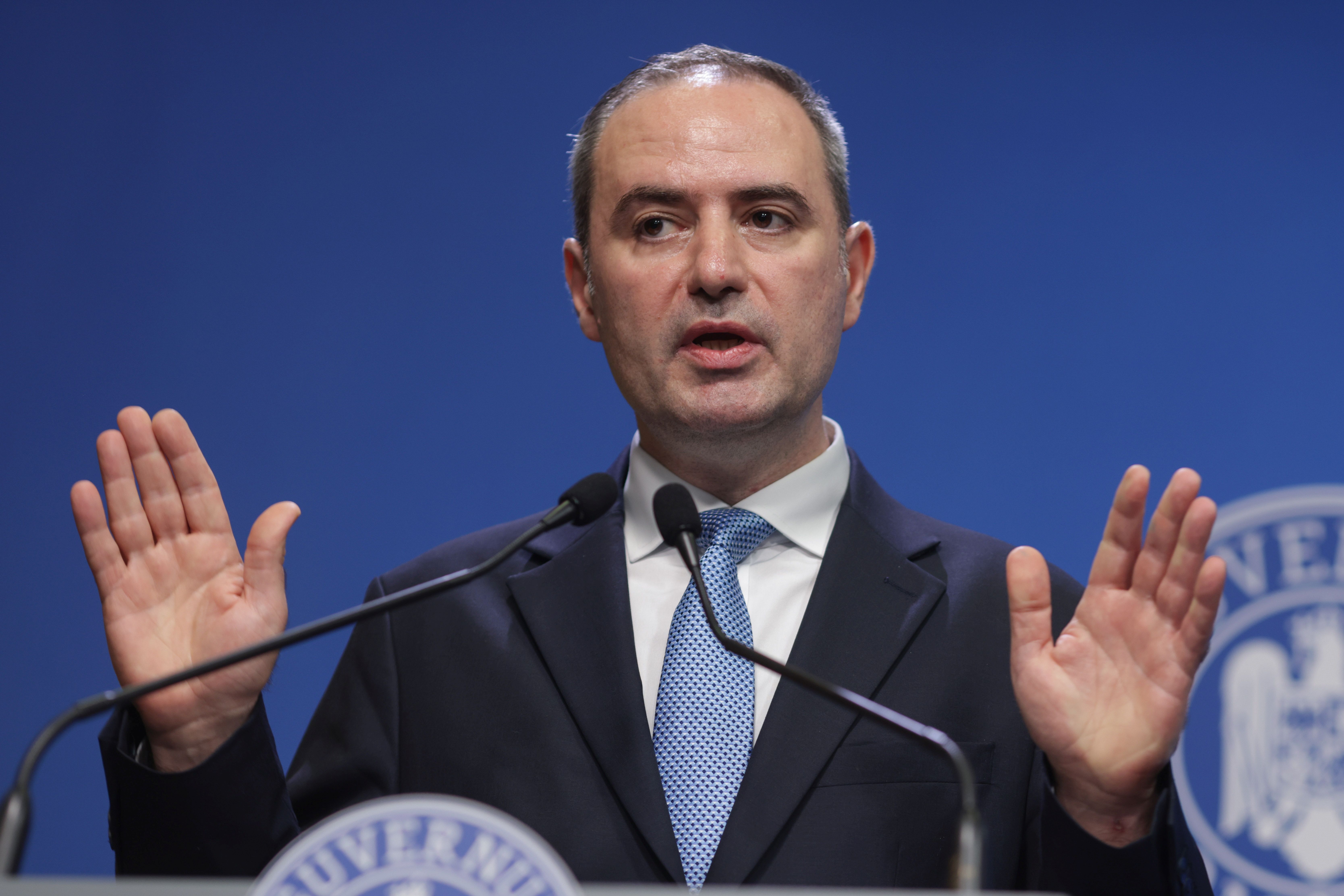 Criză politică: PNL, USR și UDMR pregătesc un guvern minoritar cu Alexandru Nazare premier