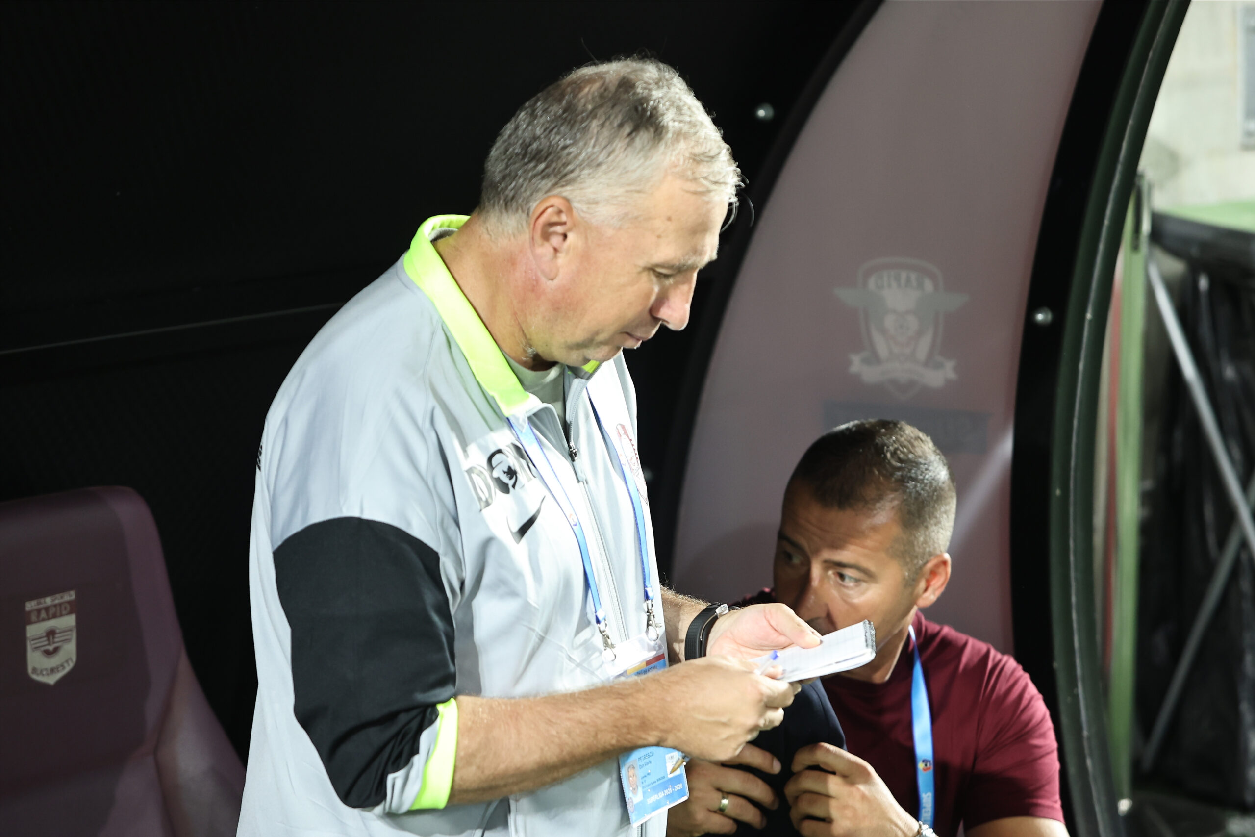 Dan Petrescu se recuperează la Bologna, revine în antrenorat doar cu acordul medicilor
