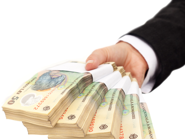 Deficitul de cont curent al României s-a redus la 7,98 miliarde euro în primele patru luni din 2026