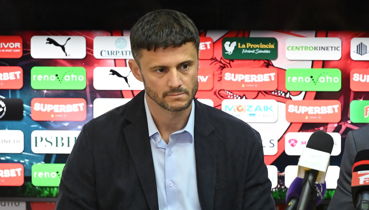Dinamo anunță că va colabora cu fanii pentru noua siglă, după proteste