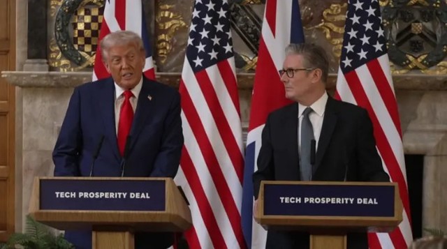 Donald Trump afirmă că premierul britanic Keir Starmer „va demisiona”
