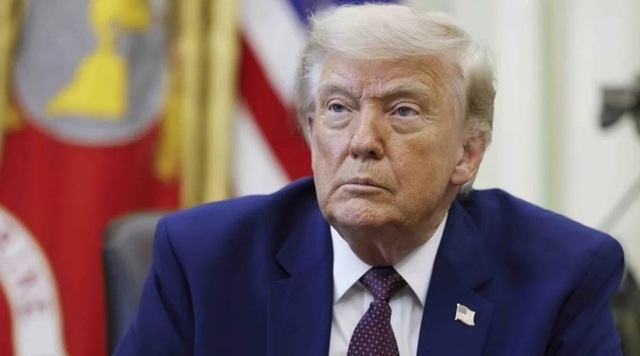 Donald Trump ar putea ridica trofeul Cupei Mondiale 2026 alături de echipa câștigătoare