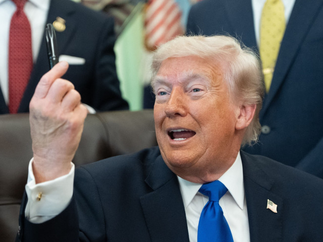 Donald Trump: „Avem șanse mari să câștigăm Cupa Mondială”, mesaj pentru selecționerul SUA