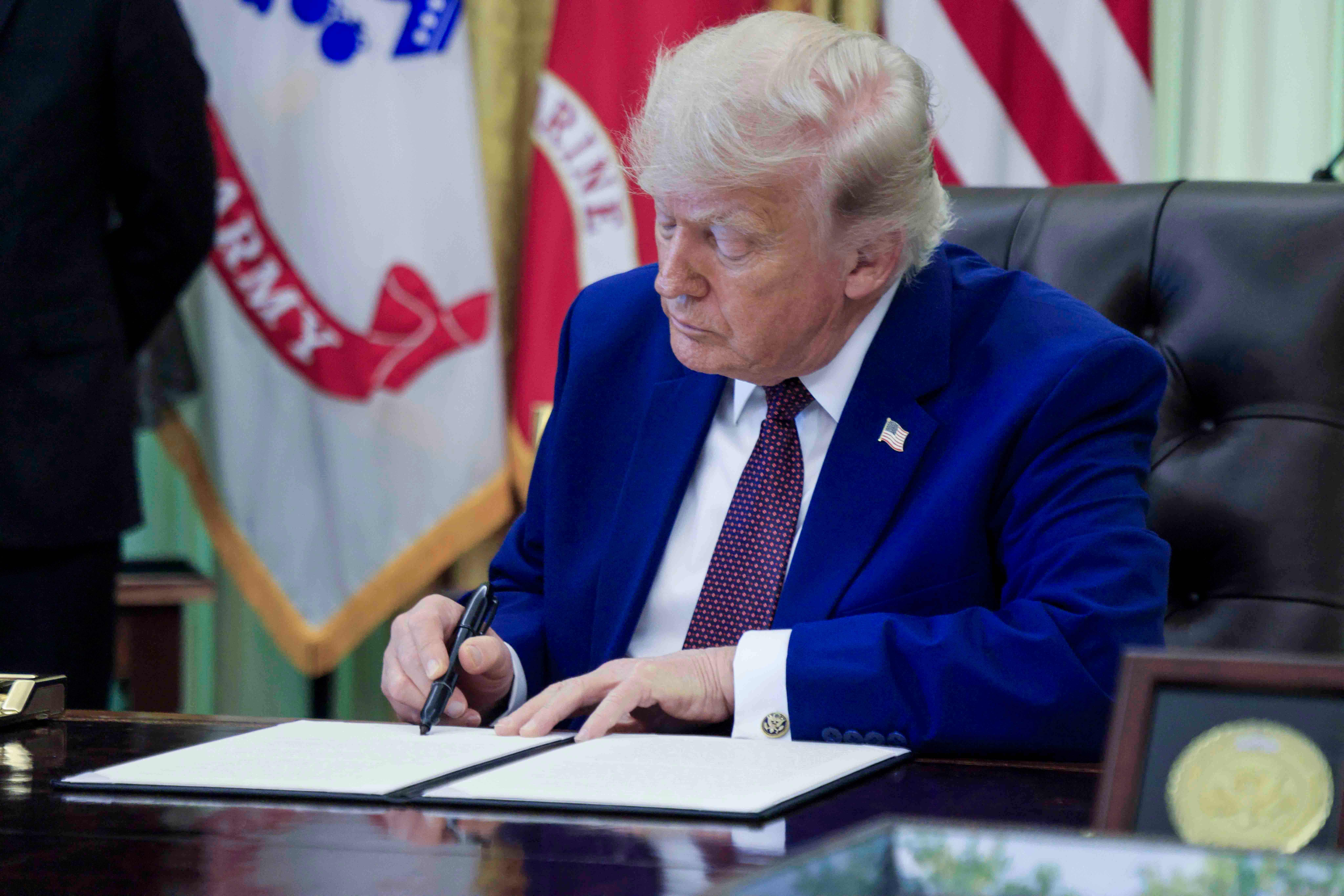 Donald Trump și președintele iranian au semnat un memorandum pentru încheierea conflictului nuclear