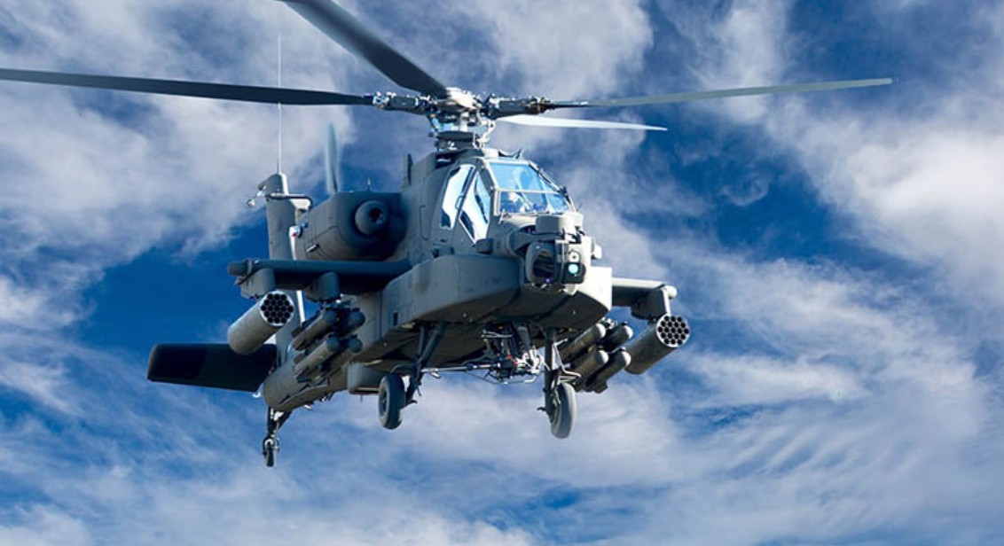 Elicopter Apache al SUA prăbușit în Strâmtoarea Ormuz; piloții sunt în siguranță