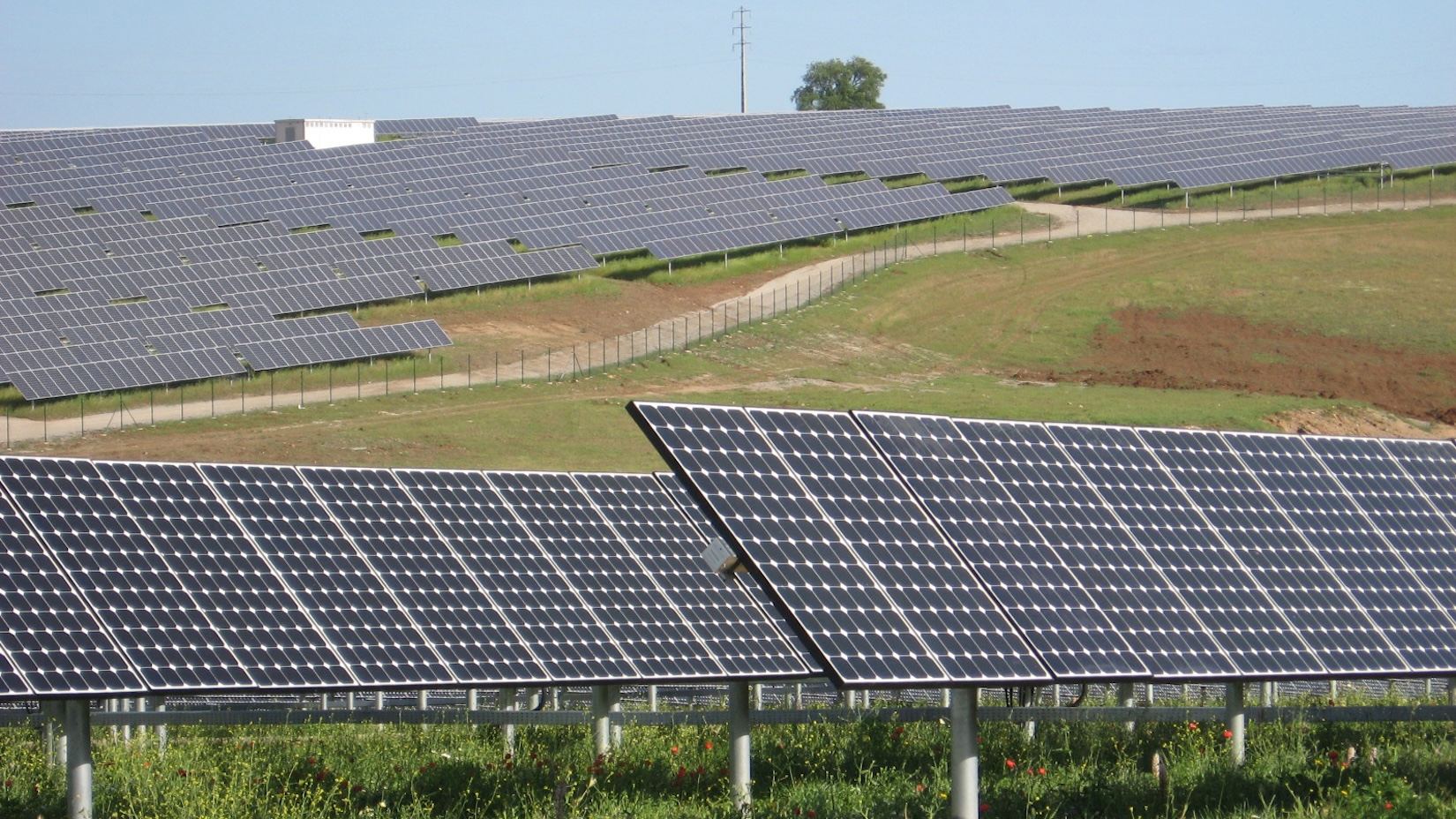 Energia solară a depășit cărbunele în SUA pentru prima dată în mai 2026