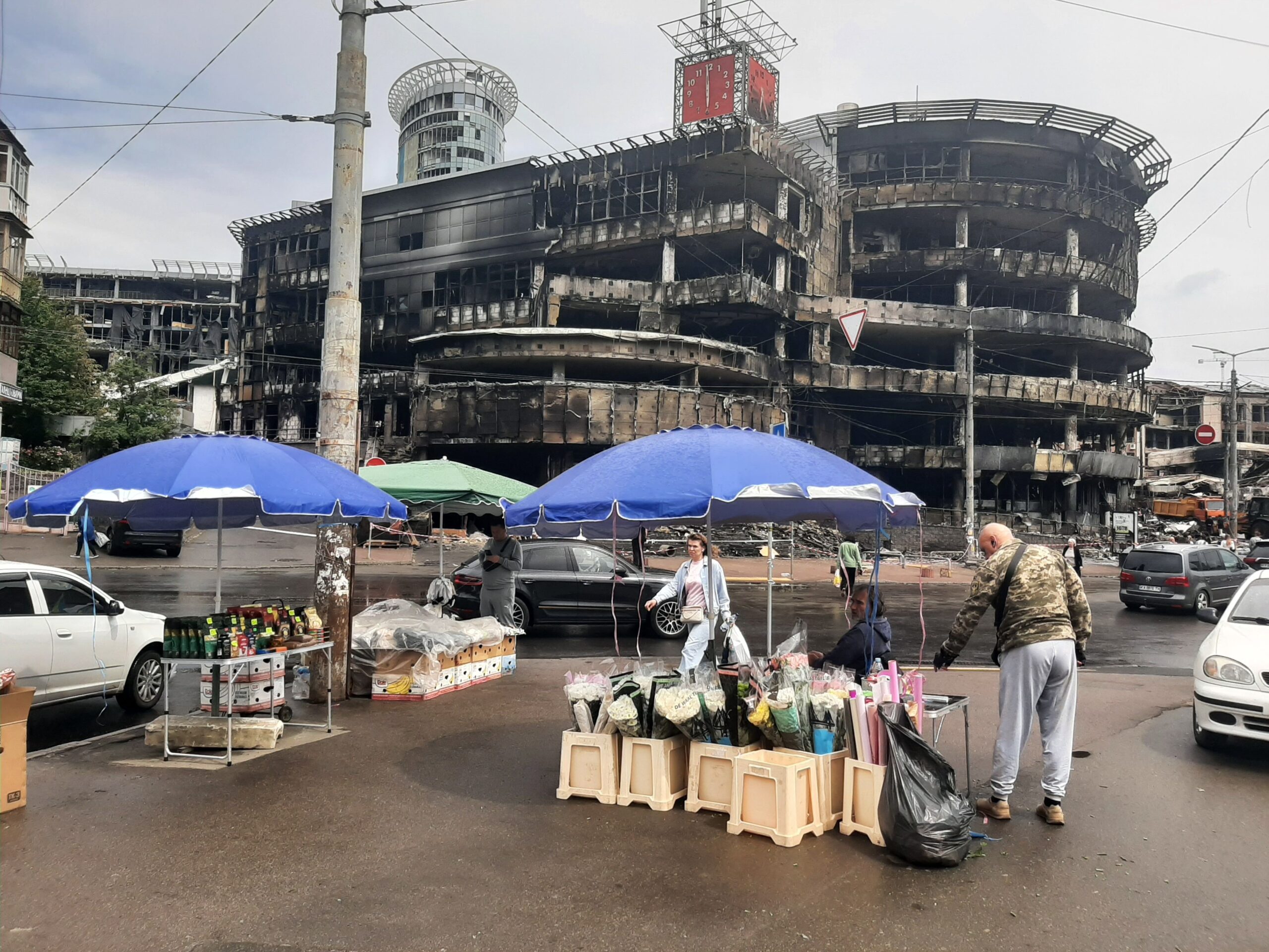 „Este ca la Cernobîl”: Viața în cel mai bombardat cartier din Kiev, după patru ani de război