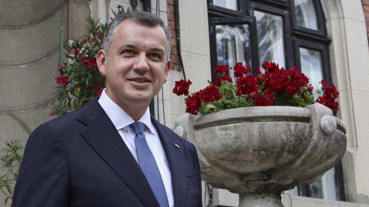 Eugen Tomac anunță un guvern tehnic fără membri de partid și se declară încrezător după discuția cu Bolojan