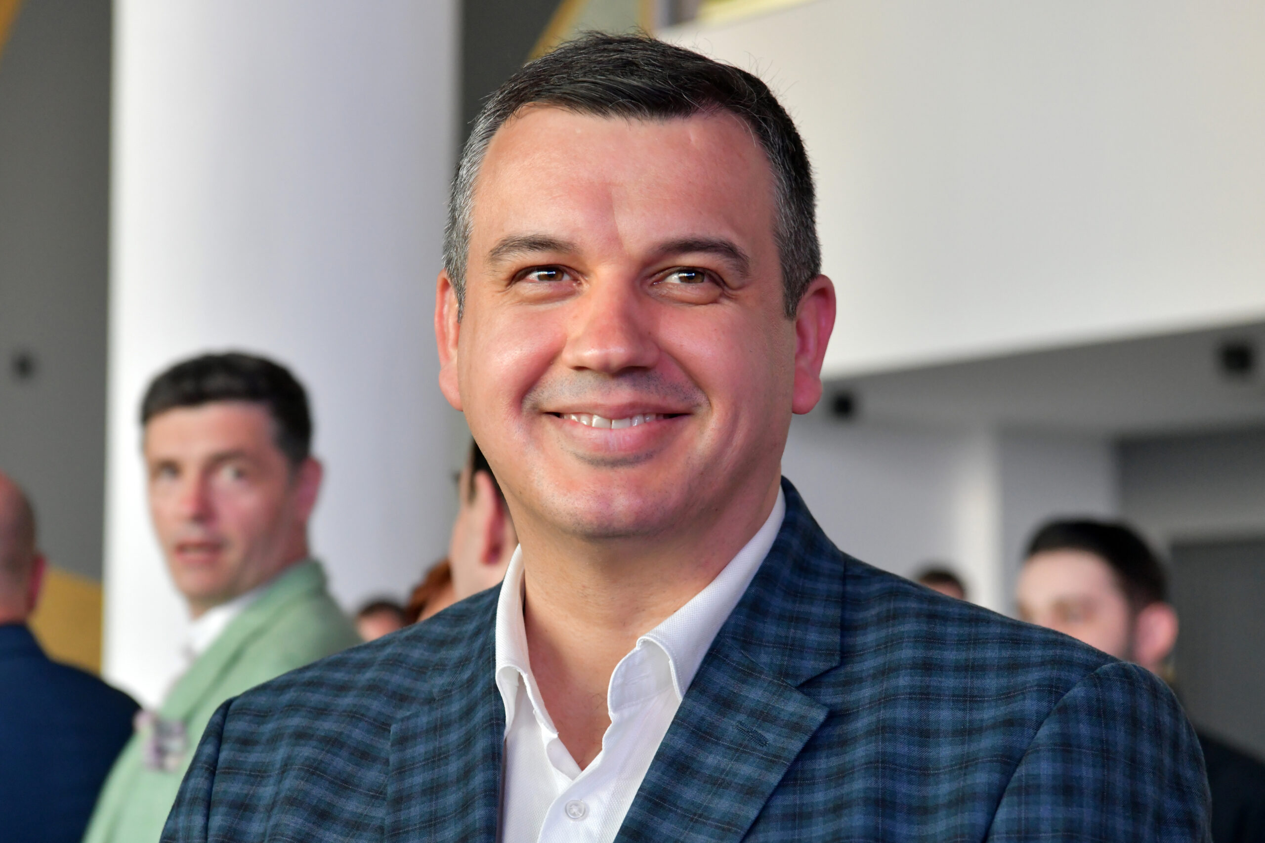 Eugen Tomac continuă consultările cu partidele pentru formarea guvernului, inclusiv cu POT