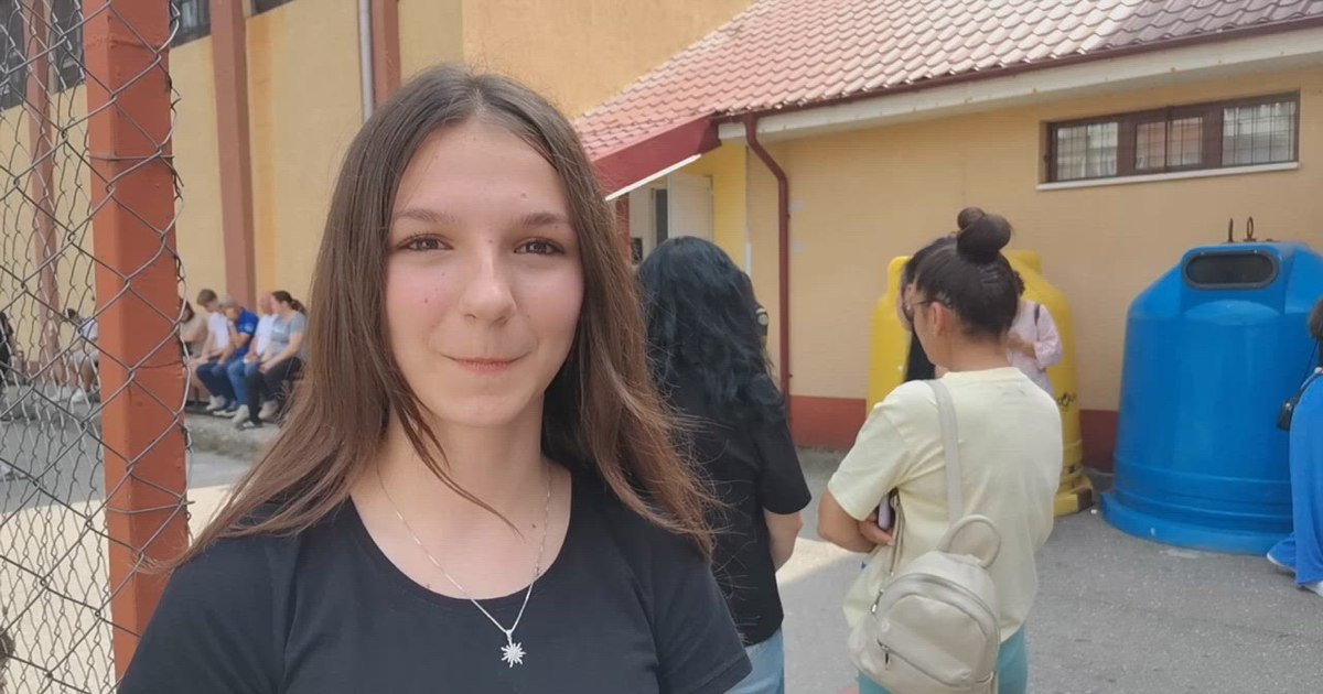 Evaluarea Națională 2026: Elevi veniți de la zeci de kilometri, probleme cu scanarea lucrărilor și subiecte cu capcane la Limba română