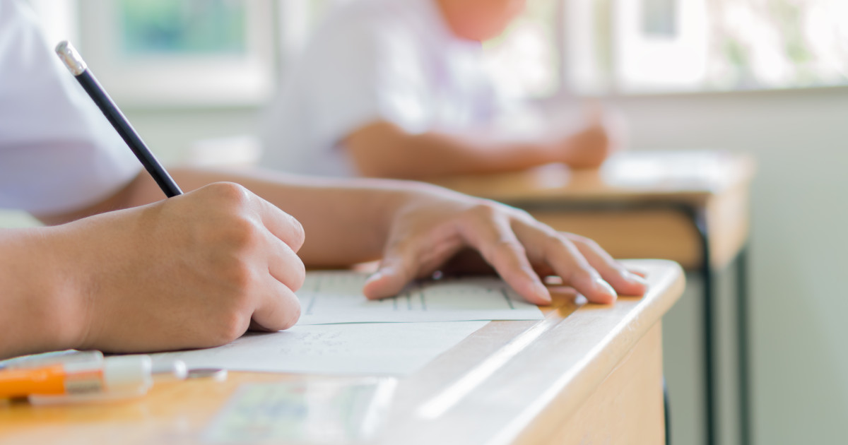 Evaluarea Națională 2026: Reguli clare pentru corectarea răspunsurilor la română și matematică