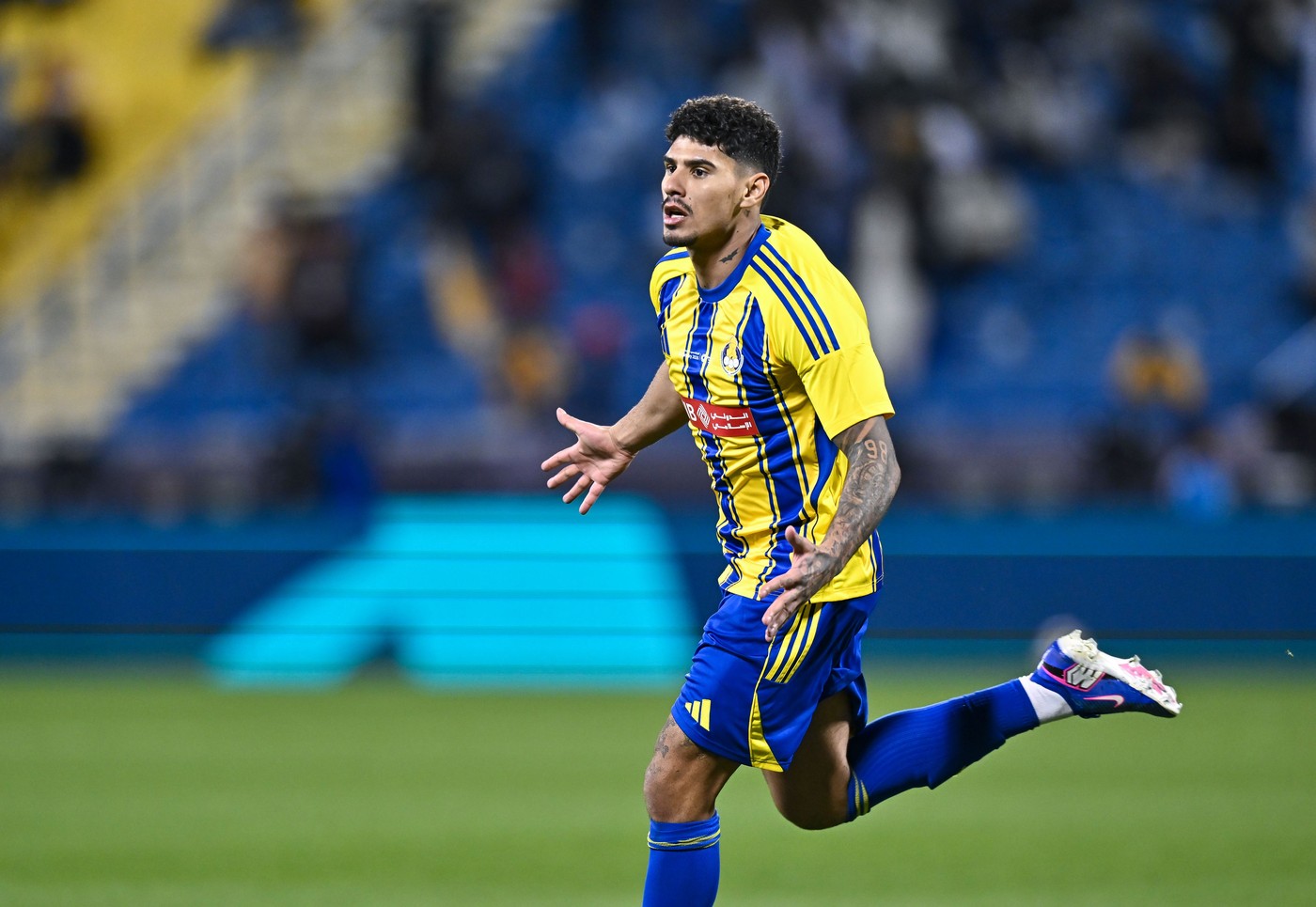 Florinel Coman vrea să plece de la Al-Gharafa; fanii arabi îl numesc „plângăcios”