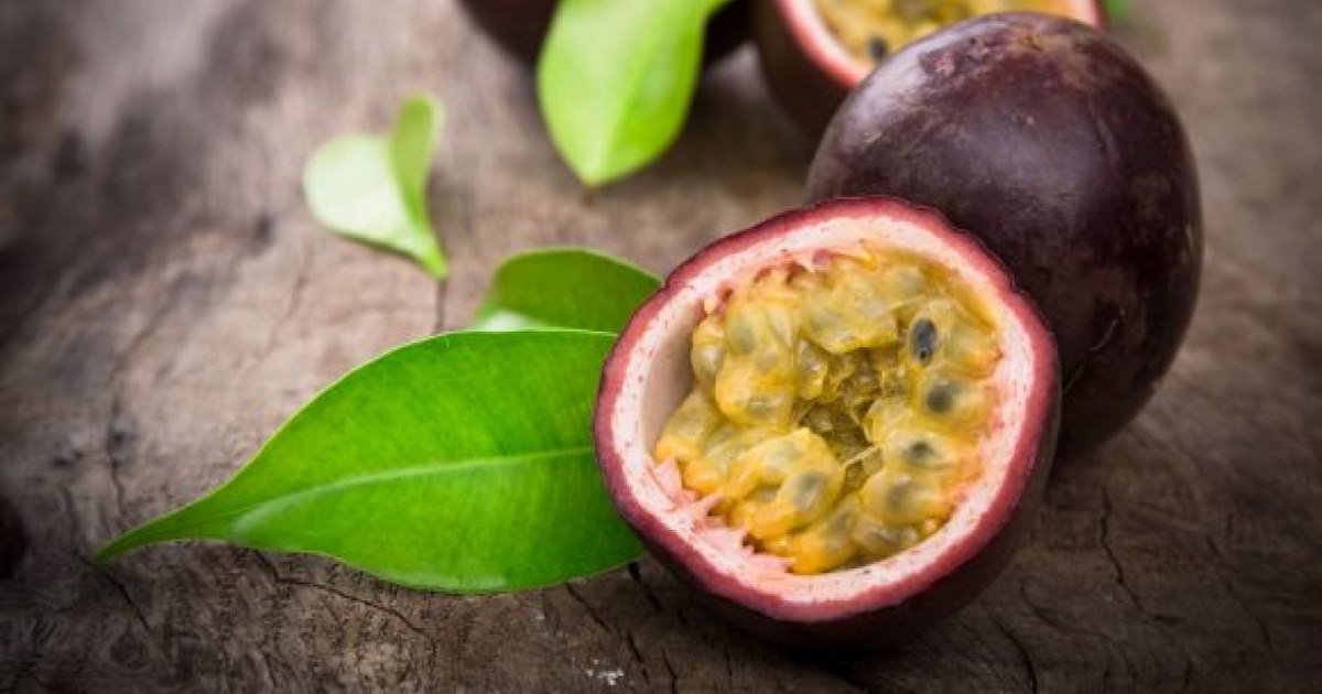 Fructul pasiunii, mai bogat în fibre decât avocado: beneficii pentru digestie și sațietate