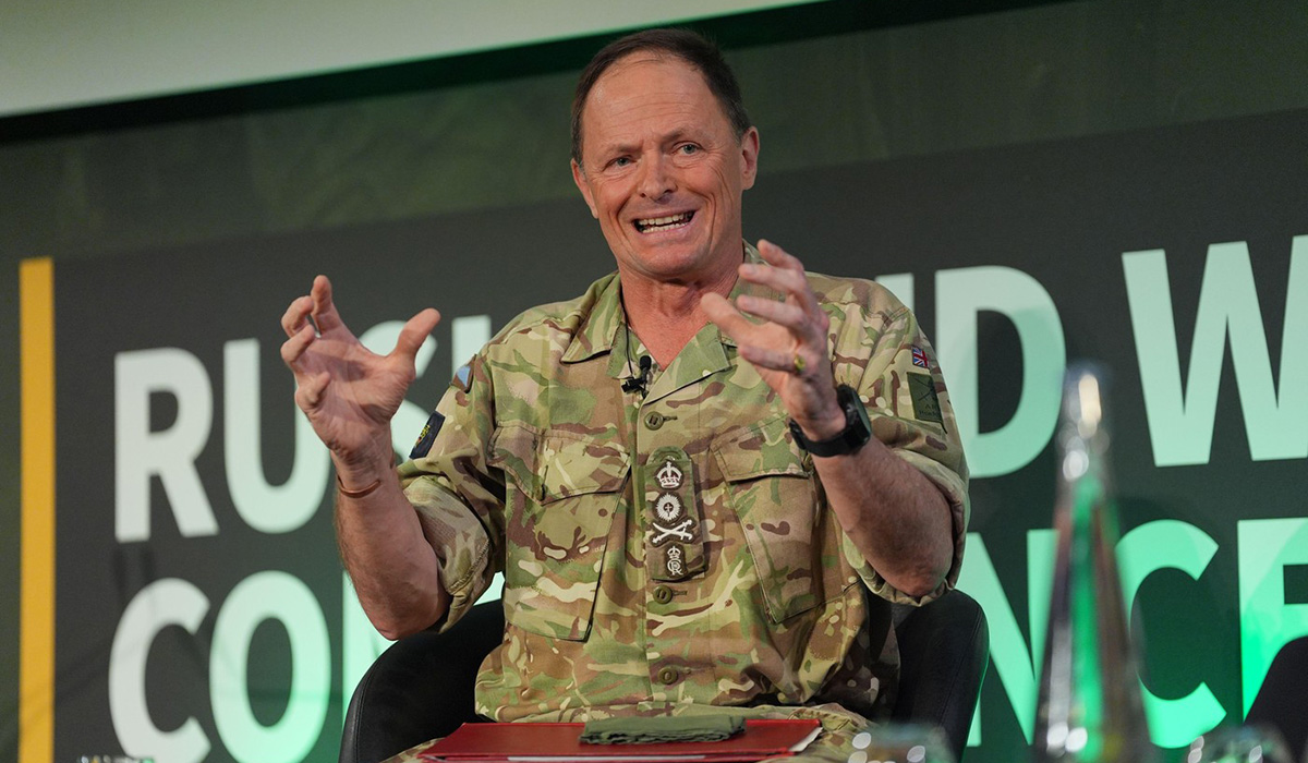 General britanic: NATO trebuie să fie pregătită să atace Rusia în 30 de minute