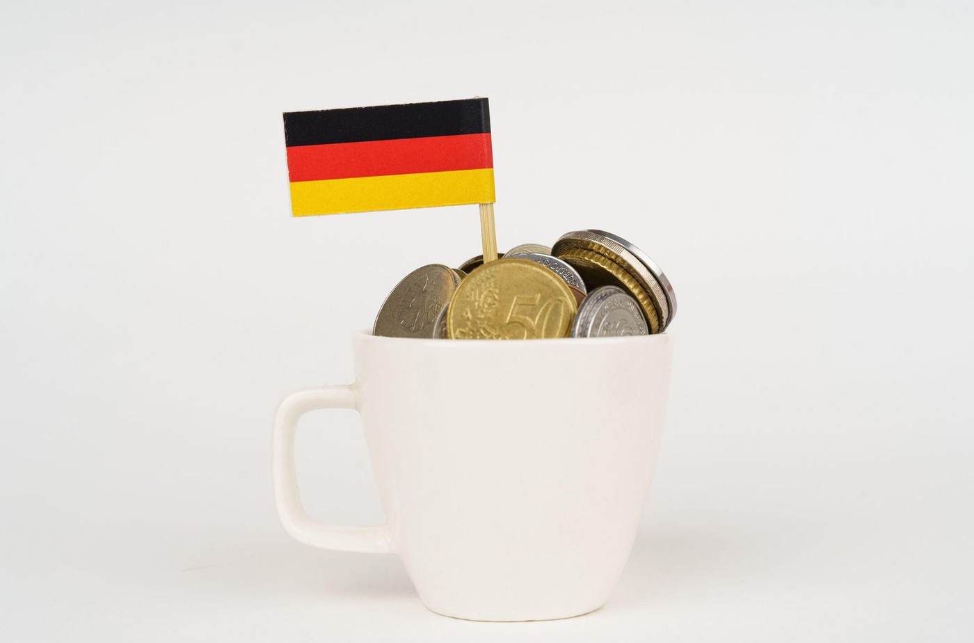 Germania, cea mai bogată țară din Europa, cu un PIB de 4,74 trilioane de dolari. Rusia, pe locul 5, deși e în război