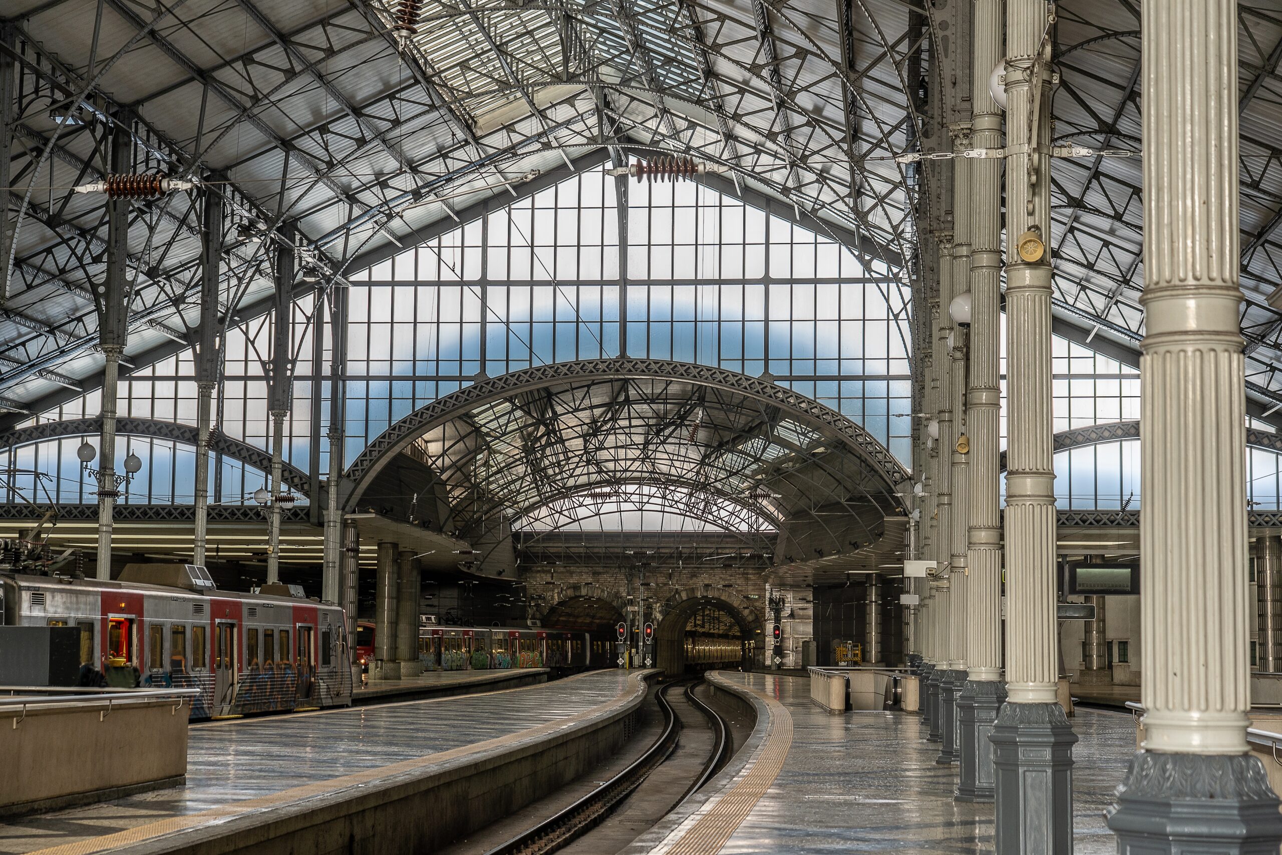 Greva în Italia pe 11 iunie: trenurile de călători, afectate între 09:01 și 17:00. MAE avertizează românii