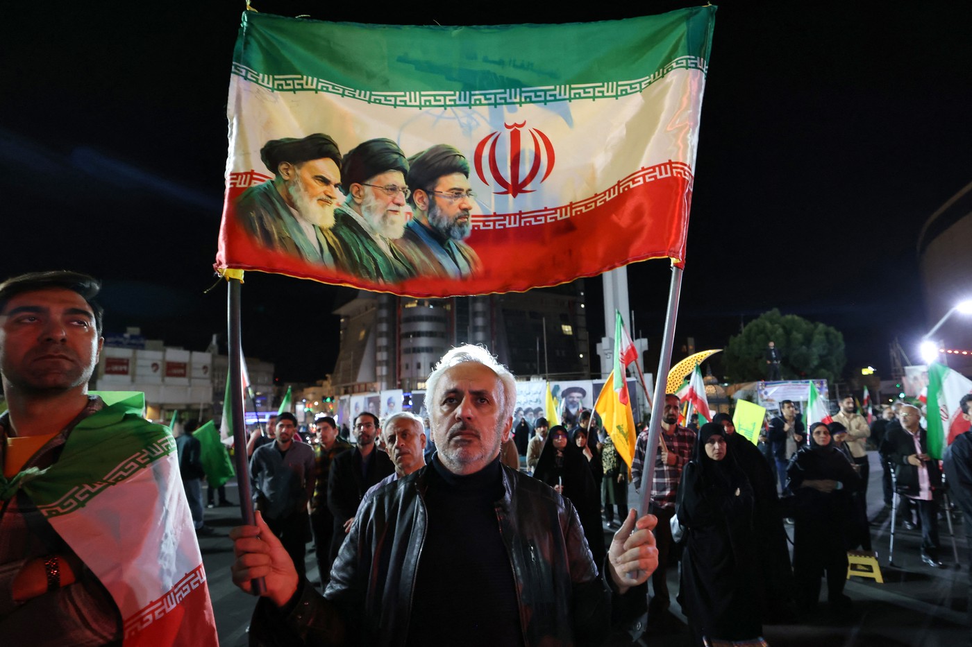Iranul atacă bazele americane din Bahrain și Kuweit, escaladând conflictul din Golf