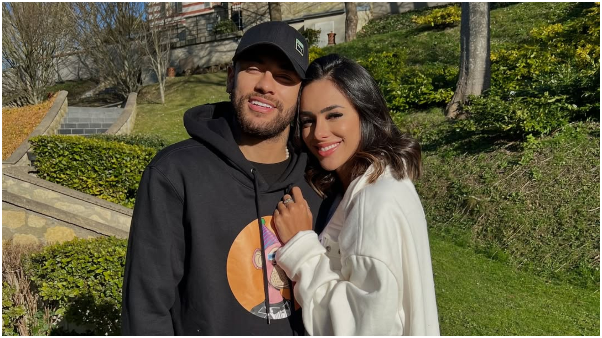 Iubita lui Neymar, Bruna Biancardi, a purtat un corset din tricoul Braziliei la meciul cu Maroc