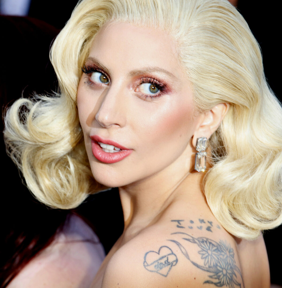 Lady Gaga suferă de lupus eritematos sistemic, o boală autoimună cronică
